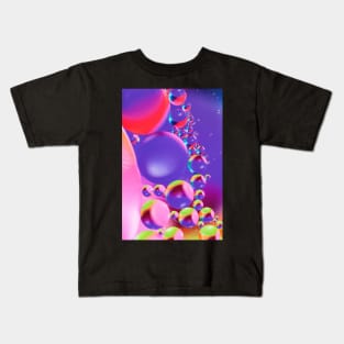 Colorful close up of oil drops in water Kids T-Shirt